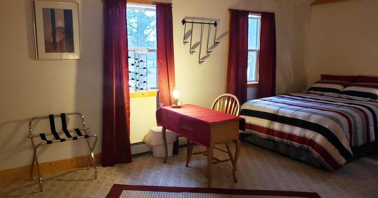 Mickelson Trail Treehouse Suite In The Heart Of The Beautiful Black Hills Хил Сити Екстериор снимка